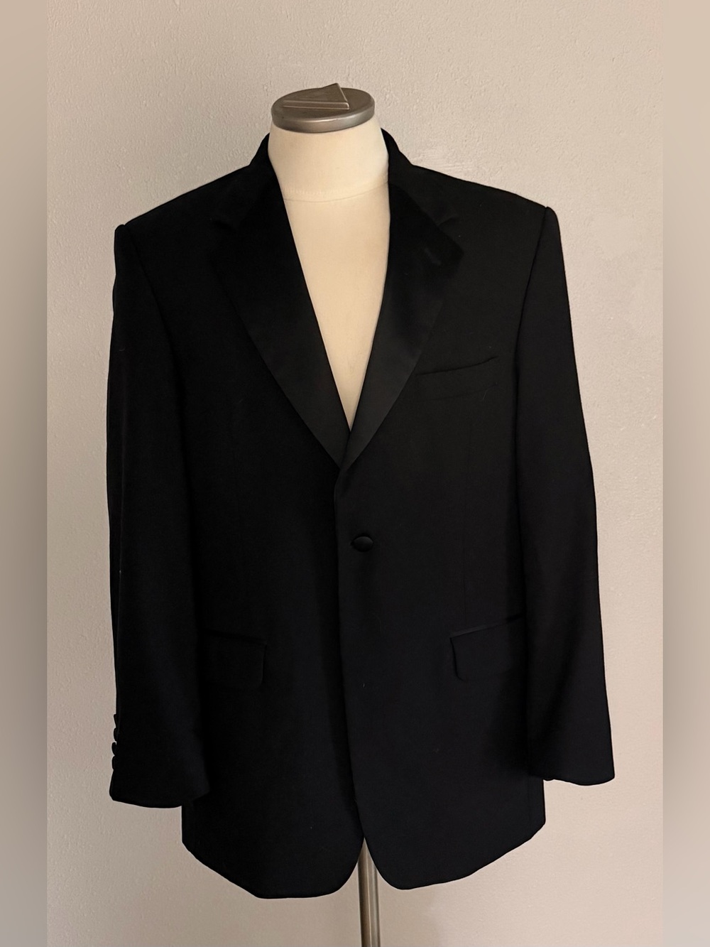 Stafford Black 100% Wool Satin-Lapel Single-Button Tuxedo Jacket 40R